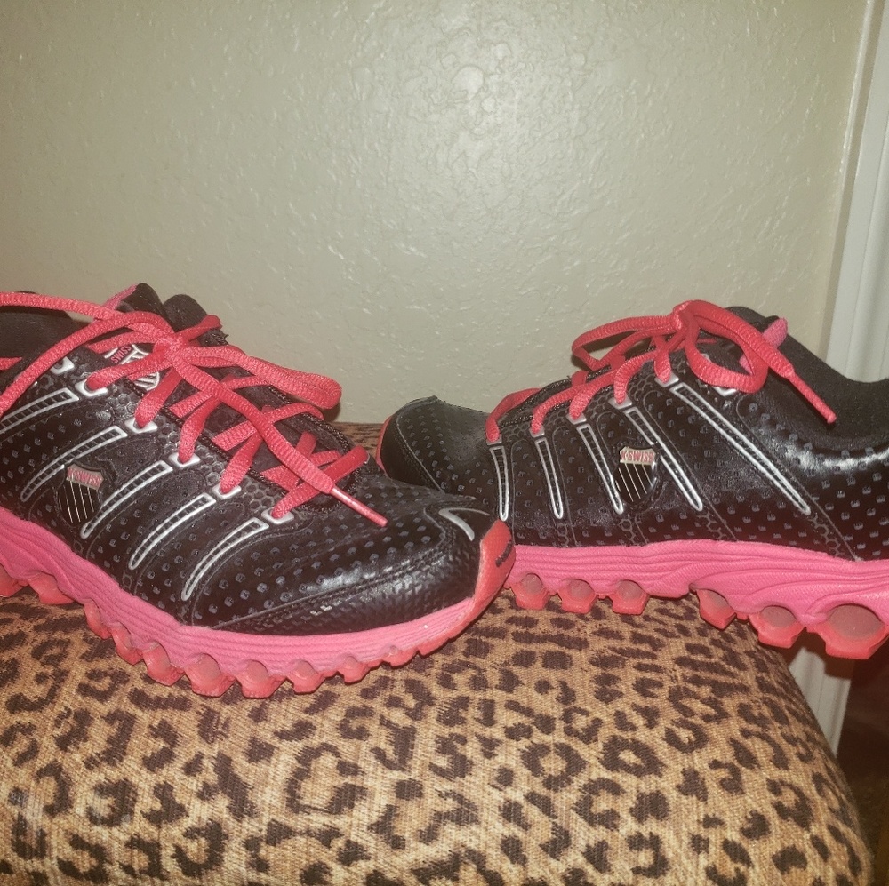 Kswiss womens sneakers size 5